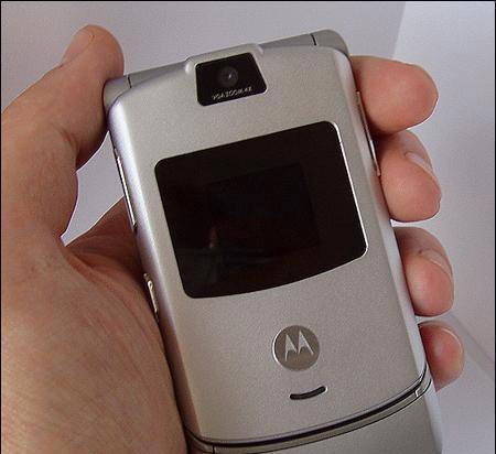 摩托罗拉设置流量卡（摩托罗拉大卡手机）