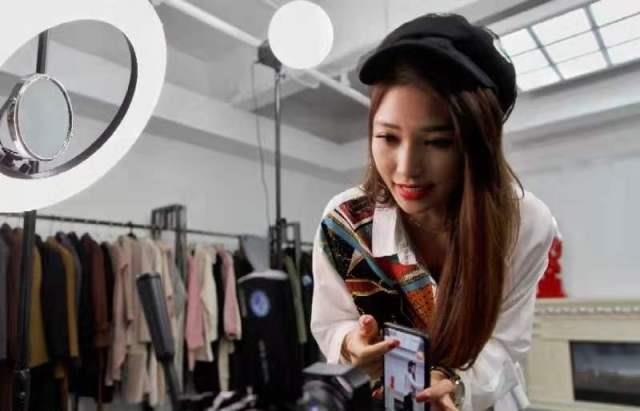 主播叶子的流量卡怎么样(网络主播叶子) 主播叶子的流量卡怎么样(网络主播叶子)